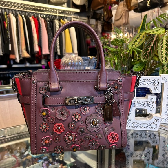 Coach Swagger 21 Cross Body in Willow Flora Handbag Bag - Picture 3 of 8